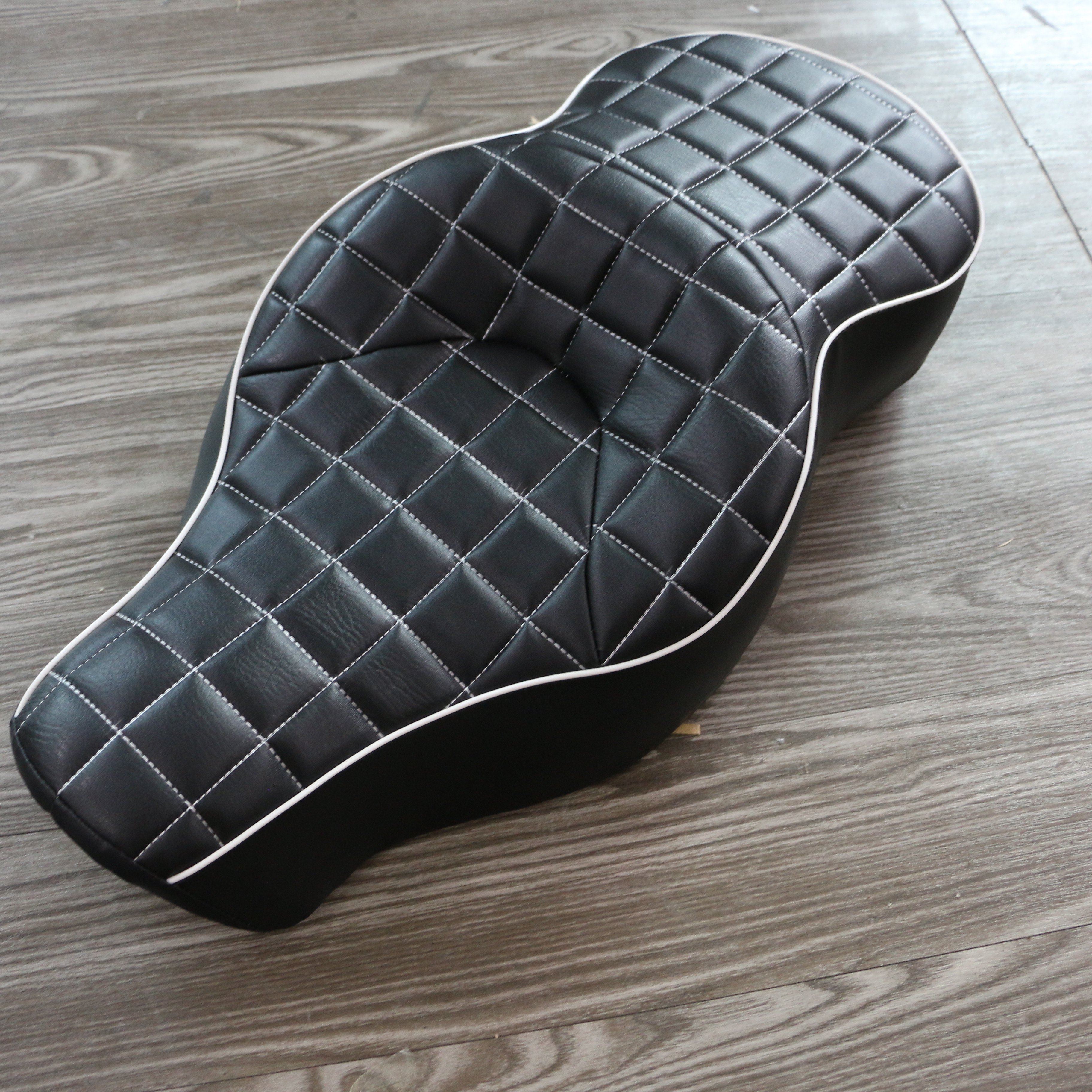 Harley accessories XL883 1200N 04-15 883 leather seat modified thickened version double leather seat cushion