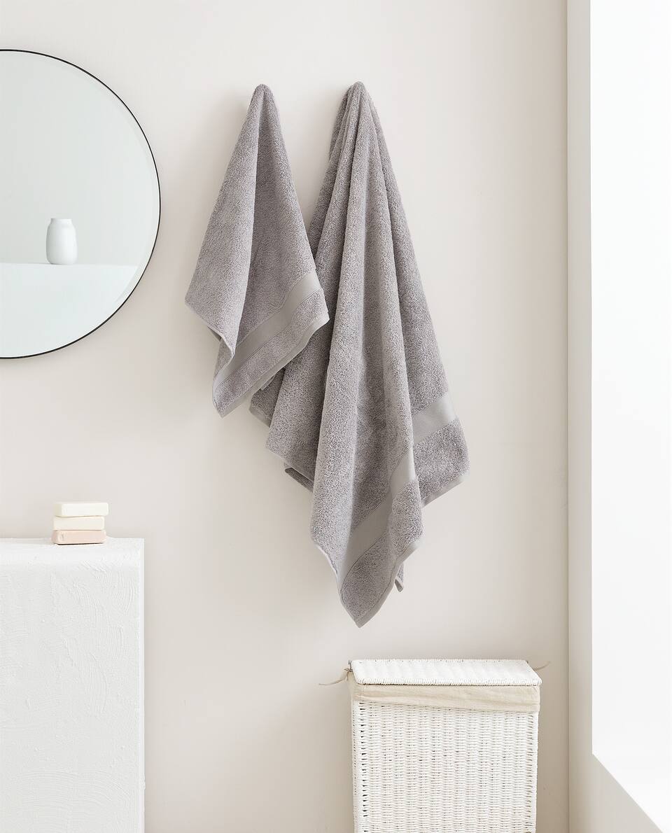 Zara Home Grey Người đàn ông và phụ nữ trưởng thành có khả năng hấp thụ cao Giặt khăn bông 44512013802 - Khăn tắm / áo choàng tắm khăn kỳ lưng