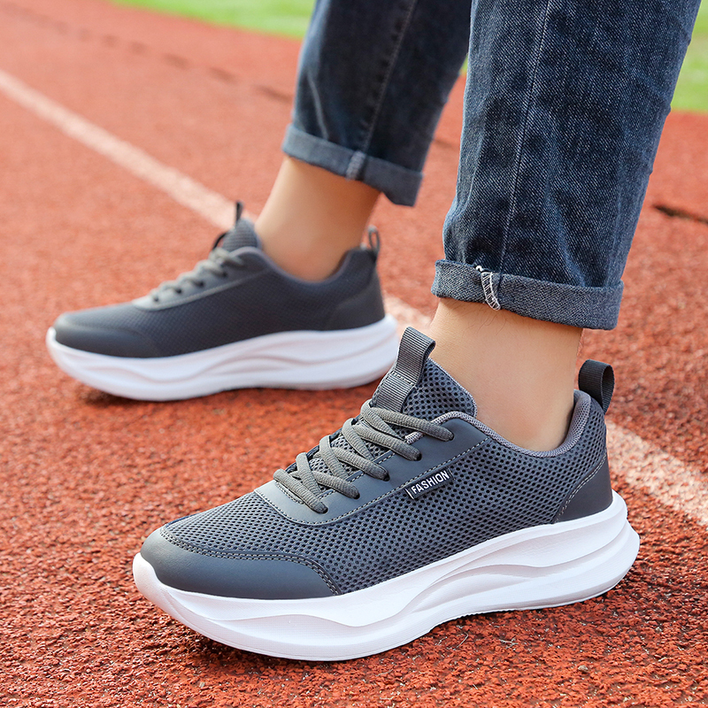 Summer New Mesh Men's Shoes, Large Size, Thick-Soled Black Men's Casual Sports Shoes, Black Lightweight Travel Shoes, Running Shoes