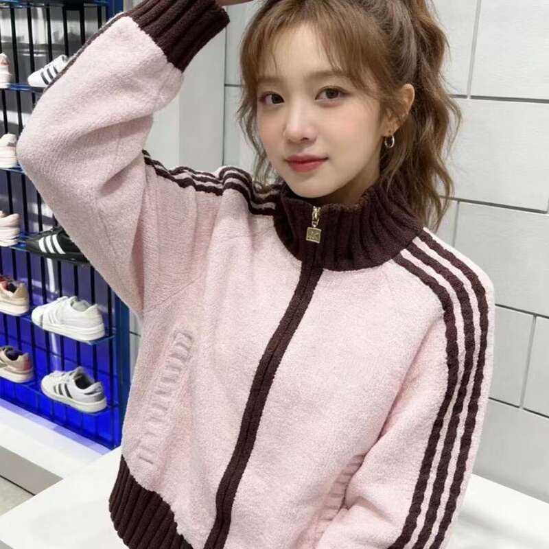 Brand Clearance/New Style Celebrity Ouyang Nana Same Style Women's Knitted Sweater Coat Trench Coat Jacket Trendy Brand Clearance/New Style Celebrity Ouyang Nana Same Style Women's Knitted Sweater Coat Trench Coat Jacket Trendy