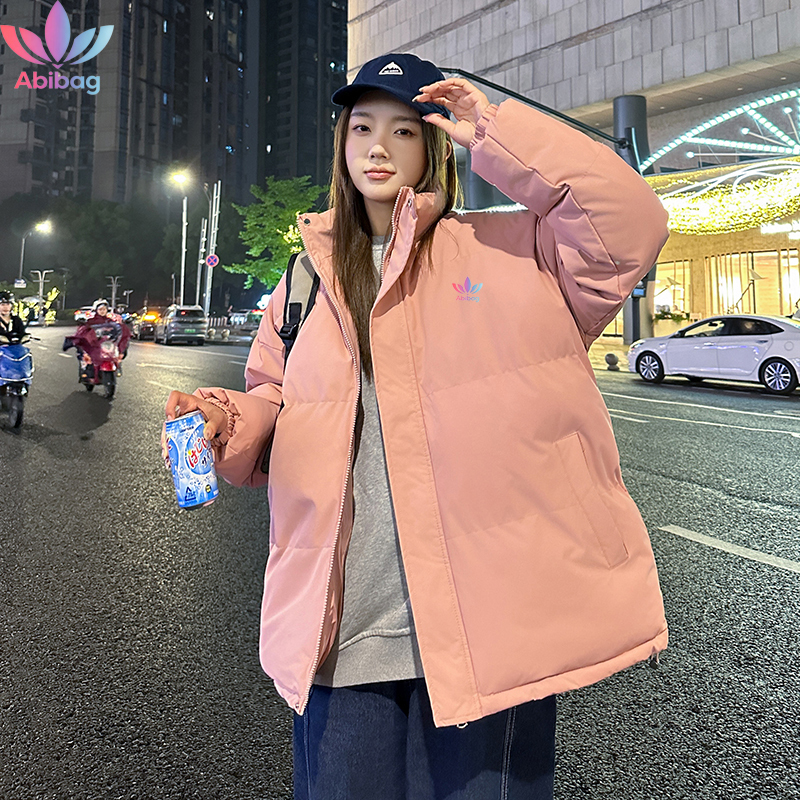 Outlet Korean-Style Stand-Collar Puffer Jacket for Women, Thickened and Warm, Loose-Fitting Cotton Coat, Women's Large Size Outerwear Outlet Korean-Style Stand-Collar Puffer Jacket for Women, Thickened and Warm, Loose-Fitting Cotton Coat, Women's Large Size Outerwear