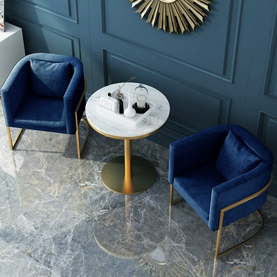 Одиночный диван балкон маленький стол и стул скандинавский минималистский современный световой роскошный сеть красная маленькая квартира ленивая спальня повседневная стул