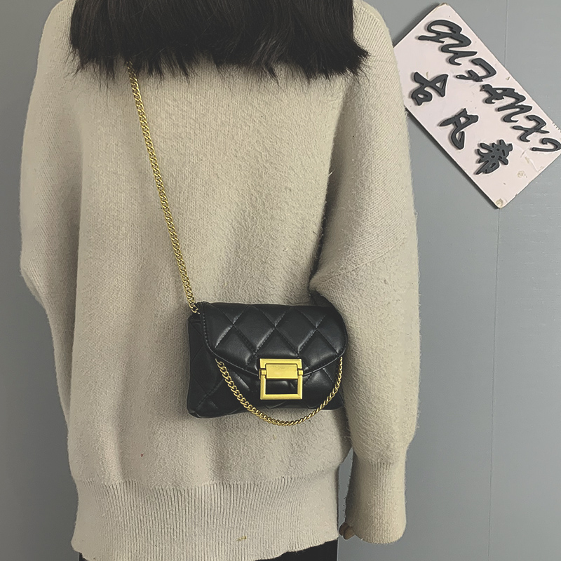 Upper New Small Square Bag Package Women 2021 New Tide Han Version 100 Hitch Satchel Fashion Minimalist Chain Single Shoulder Phone Bag
