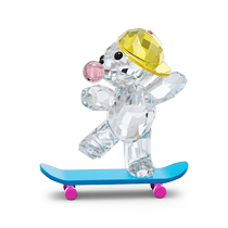 (Chinese Valentine’s Day Gift) Swarovski Kris Bear & Mdash Skateboard Bear Ornament Decoration Gift