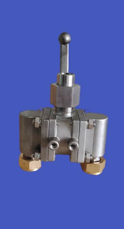 Stainless steel low temperature three - way ball valve DQS - 25A low temperature tank safety valve seat