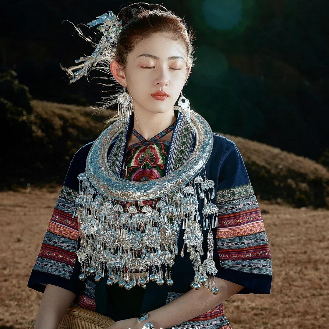 Aying Miao Art's new ethnic clothing female Miao stage performance to serve ethnic minority wind blouses