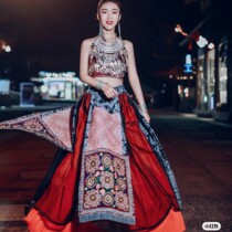 Aying Miao Yi 2021 net red minority wind Miao silver luxury exaggerated performance clothing headwear photo studio photo
