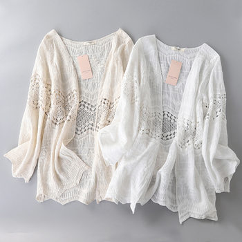 Cardigan lace ປັກທີ່ມີແຂນຍາວແລະ shawl ວ່າງ