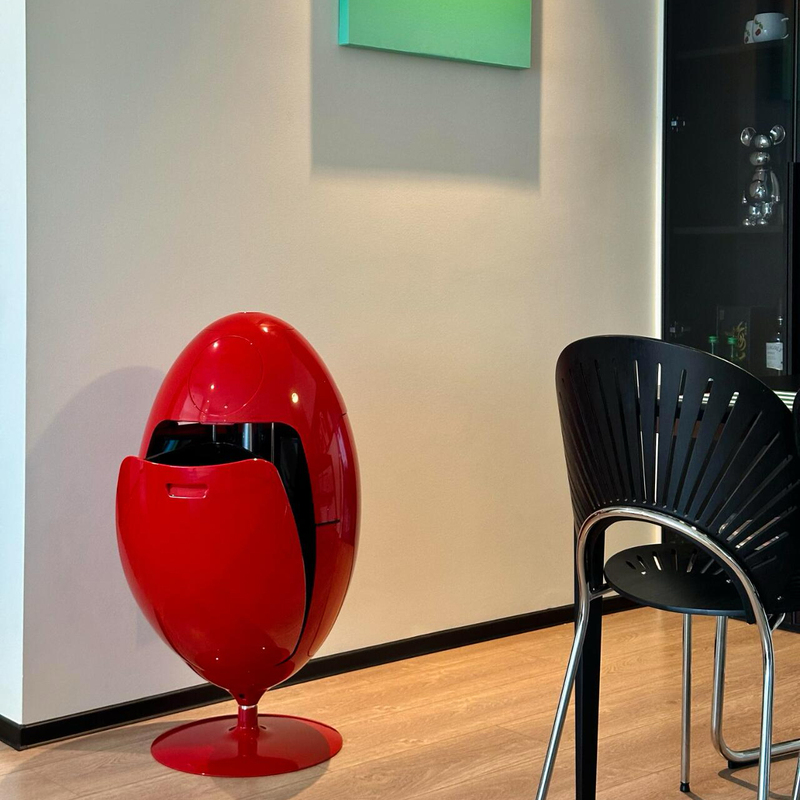 Dinosaur Egg Trash Can, Large Floor-Standing Ornament with Futuristic Design