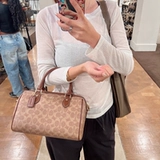 Тренер Boston Mini Mini Women's Water Water Barbar подушка подушка подушка подушка Rowan Практическая сумка