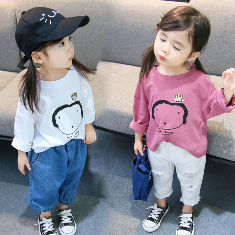 Nữ Bảo 1-3 tuổi dài tay áo mùa thu áo 2 cô gái T-shirt cotton mùa xuân 4 bé nữ nhấn áo phía dưới rất nhiều không khí.