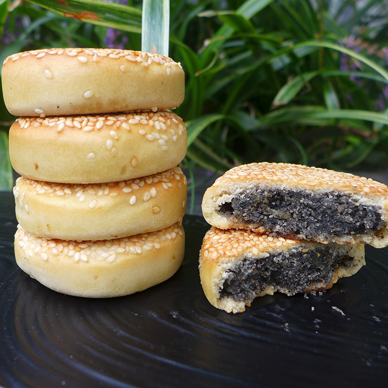 Thoroughfare Huprosy Pie in Quzhou Thoroughfare Sesame Cake-Style Mooncake Vegan Cake Sesame Bagel Two