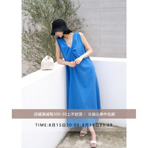 Amyy Studios salt-shrunk textured cotton fabric_reversible knot vest dress