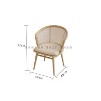 Стул из массива ясеня и ротанга, цвет можно настроить.