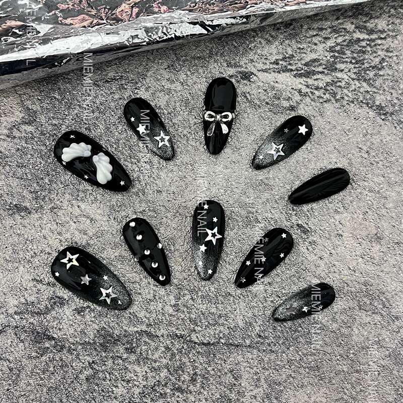 【Mie Mie】Purely Handmade Niche Black Star Wings Almond Summer Wear Nails