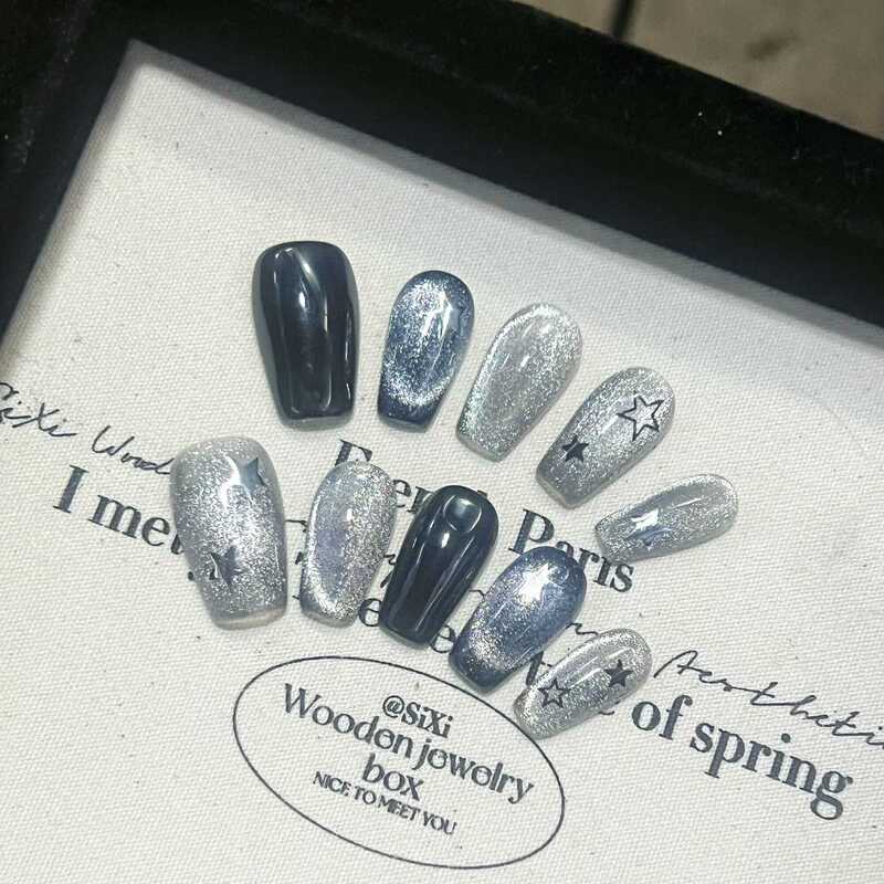【Galaxy】Handmade Wearable Nails Niche Design Cat's Eye Silver High-End Short Style Removable Nail Stickers