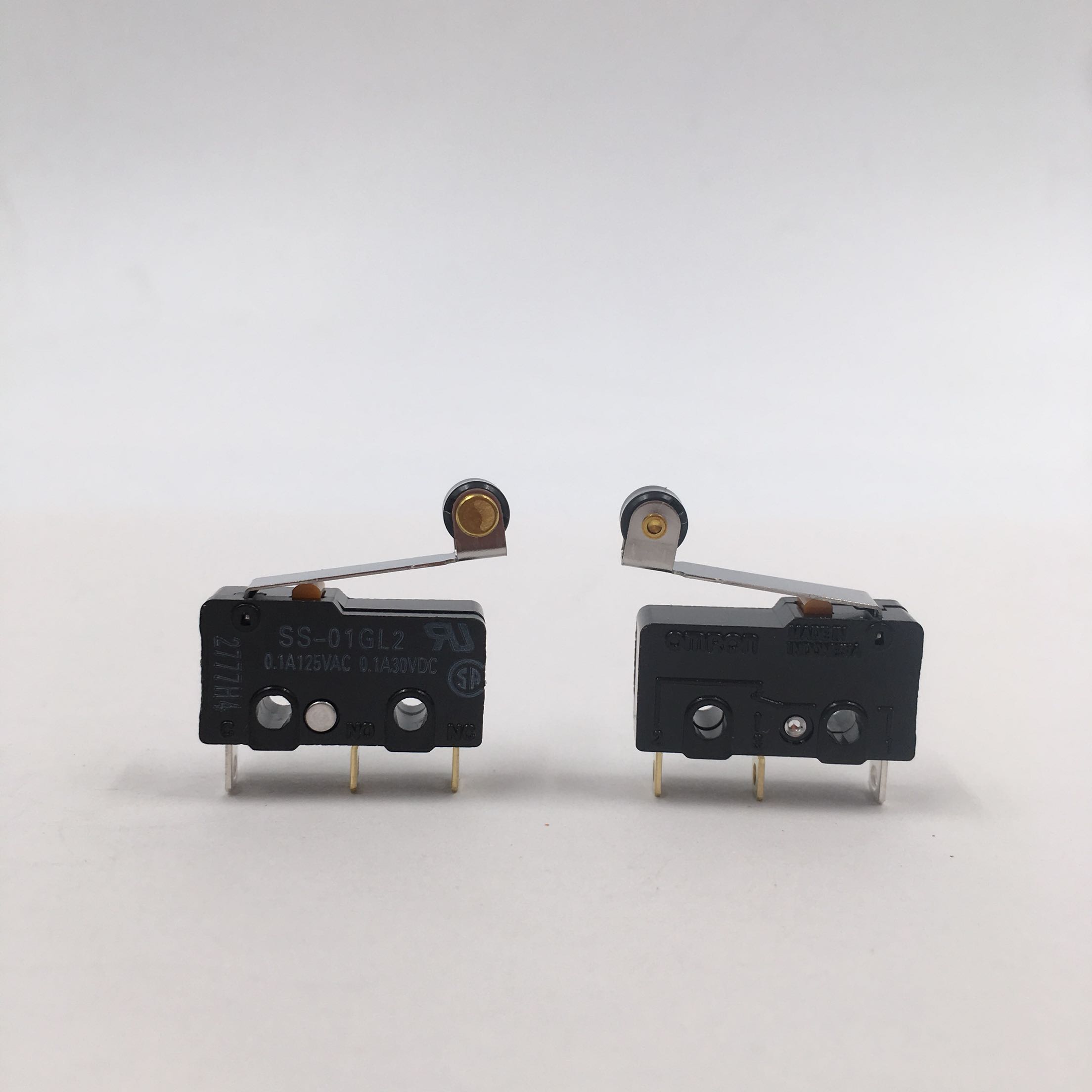New original ORIGINAL OOMRONON KEY Limit Switch Microswitch SS-01GL2