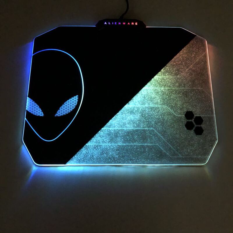 Alien Mouse Pad with Glowing Rgb Lights, Resin E-Sports Light Pollution, Lighting Linkage with Music Rhythm Alien Mouse Pad with Glowing Rgb Lights, Resin E-Sports Light Pollution, Lighting Linkage with Music Rhythm