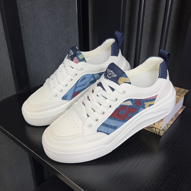 2026 Spring/Summer Breathable Men's Shoes New Versatile Thick-Soled Ultra-Light White Sneakers Men's Height-Increasing Soft-Soled Student Board Shoes Authentic