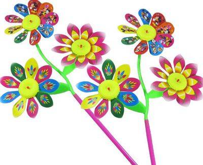 Luminous Six Color Windmill Cartoon Plastic DIY Outdoor Large Windmill Decoration Kindergarten Triple Sunflower Windmill