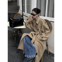 vcanny new wild early autumn in the middle of the long capes the female American small crowdsourced senior sensation retro loose with a knee jacket