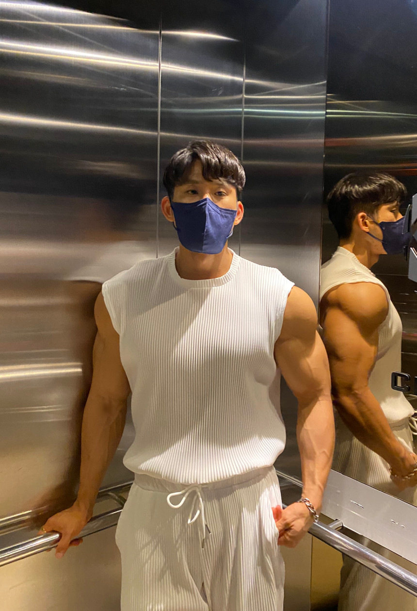 Майка, жилет без рукавов, быстросохнущая дышащая эластичная футболка для спортзала, размер 