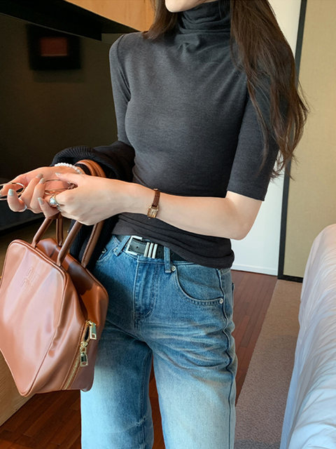 American-Style Half-High Collar Mid-Sleeve T-Shirt for Women, Autumn 2025 New Style, Figure-Flattering, Slim-Fit, Sexy Five-Quarter Sleeve Top