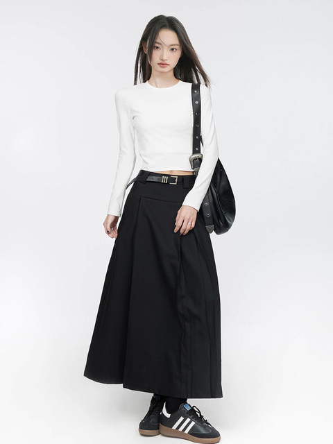 2025 Korean Style New Slim-Fit Long-Sleeve T-Shirt for Women, Summer and Autumn Short Style for Petite Figures, Basic Versatile Base Shirt Top