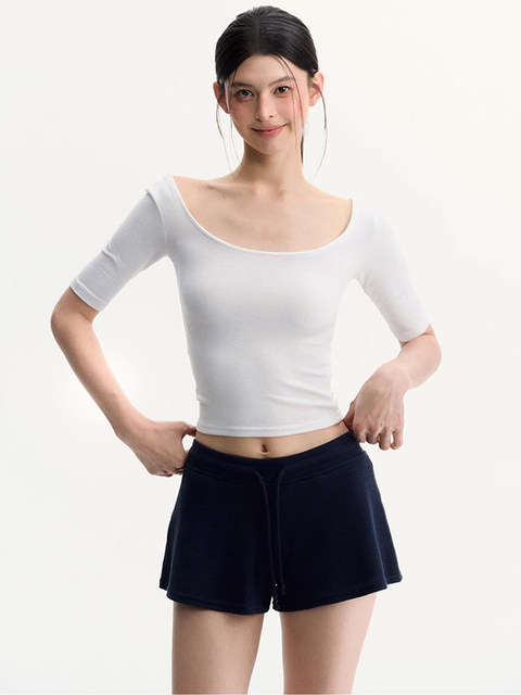 French U-neck mid-sleeve t-shirt for women in spring and autumn new style hot girl five-quarter sleeve slim fit and slim inner layering shirt top