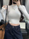 Tight-Fitting Short T-Shirt with a Cinched Waist for Women, Long-Sleeved, Suitable for Autumn and Winter, Flattering the Figure, Regular Shoulder, Slim Fit, Slimming Top