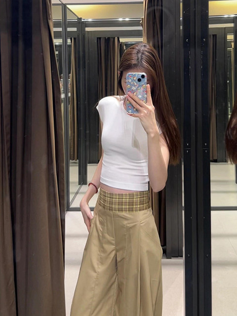 American-Style Spicy Girl Slim-Fit Short-Sleeve T-Shirt for Women, Spring and Summer, Tight-Fitting, Flattering, Short-Length, Hot and Trendy, for Petite Figures, Regular Shoulder Top