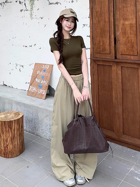 American Sexy Tight Round Neck Right Shoulder Short-Sleeved T-Shirt for Women 2025 Summer New Slim and Chic Embroidered Top