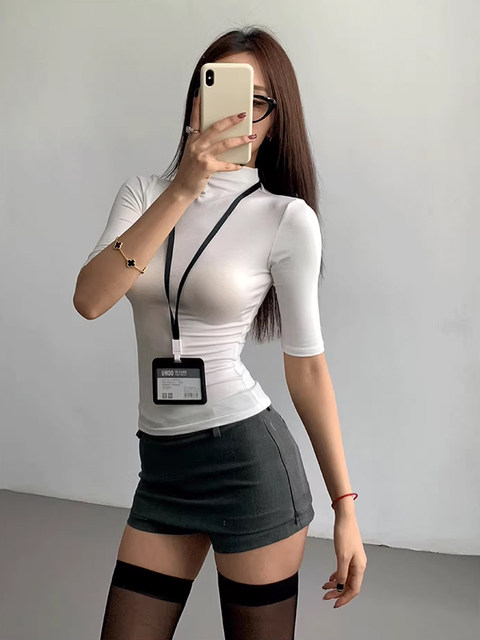 Trendy Half-High Collar Short-Sleeve Thin T-Shirt for Women, Summer 2026 New Popular Korean Style Slim-Fit Top