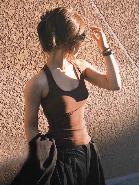 American Street Style Sleeveless Top for Women, Early Autumn Design, Stylish Outerwear, Sporty Coffee Color, Inner Wear U-Neck Tank Top