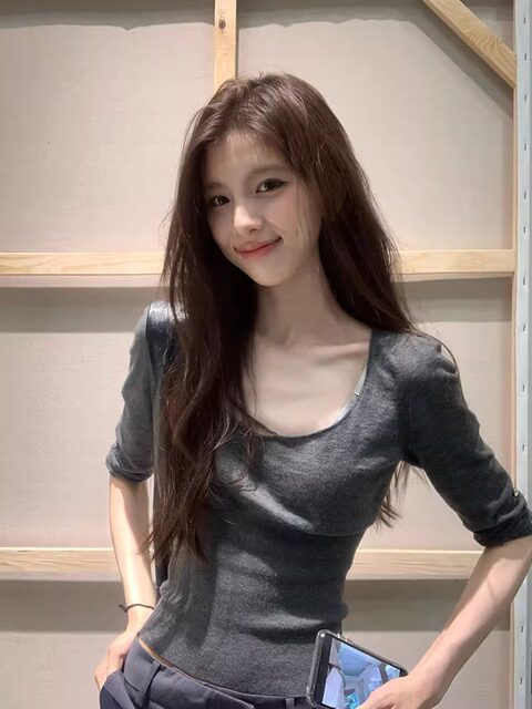 Pure Desire U-Neck Regular Shoulder Short-Sleeve T-Shirt for Women, New Summer Style, High-End Feel, Slim Fit, Sweet, Age-Reducing, Versatile Half-Sleeve Top