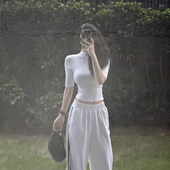 Trendy and Sexy Short-Sleeve T-Shirt for Women, Autumn Design, Unique Style, Slim Fit, Half-High Collar, Regular Shoulder Top