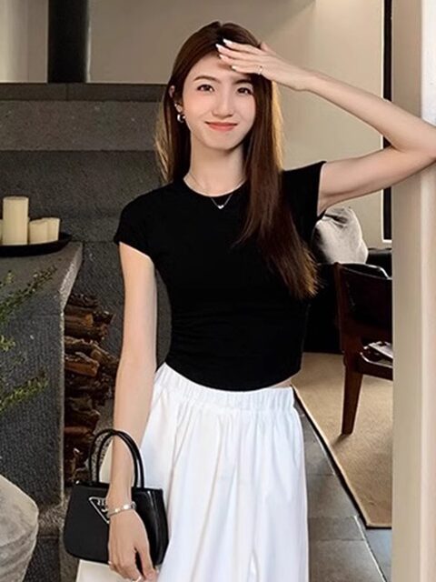 Short Round-Neck Short-Sleeve T-Shirt for Women, Summer 2025 New Design, Pleated Slim-Fit Slimming Top with Small Flutter Sleeves