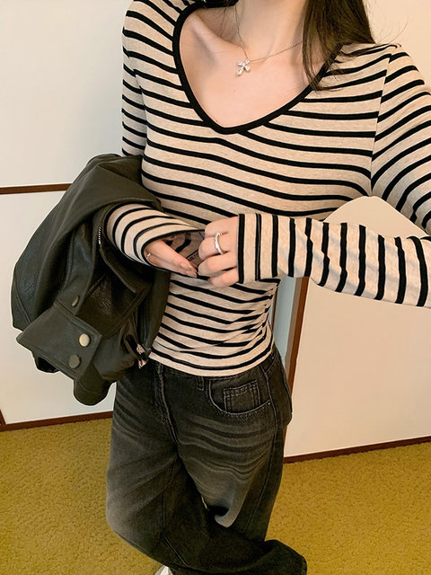 Contrast Color Striped V-Neck Long-Sleeve T-Shirt for Women, Autumn/Winter 2025 New Korean Style Slim Fit Base Layer Chic Top