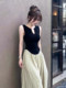 Black Small V-Neck Knitwear Vest for Women Summer 2025 New Design Slim Pleated Chic Sleeveless Top