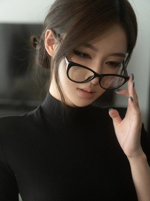 American-Style Black Half-High Collar Mid-Sleeve T-Shirt for Women, Autumn Sexy Tight-Fitting Slim-Fit Inner Layer Short Top