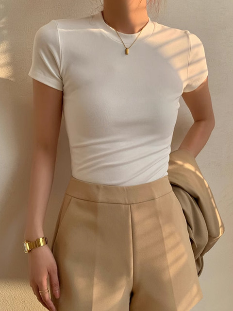 Red Short-Sleeved T-Shirt for Women 2025 Summer New Slim-Fit Hot Girl Chic Korean Style Top with Regular Shoulders