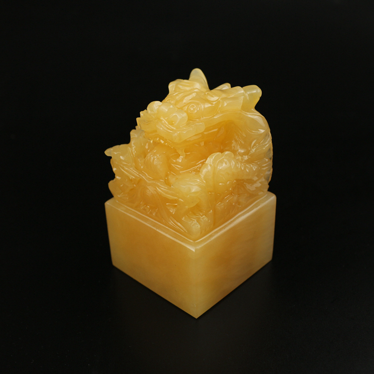 6cm Beige jade Antique Dragon seal Dragon Seal Qin Shihuang Qianlong Emperor Chuanguo Imperial Palace Dragon Seal seal engraving