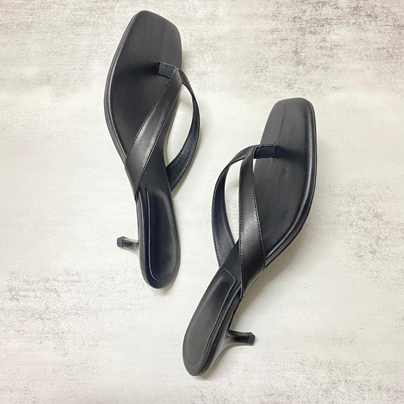 Thin-Heeled Sandals for Women, Summer Outer Wear, Simple Flip-Flops, Square-Toe Genuine Leather Open-Toe Black High-Heeled Flip-Flops Thin-Heeled Sandals for Women, Summer Outer Wear, Simple Flip-Flops, Square-Toe Genuine Leather Open-Toe Black High-Heeled Flip-Flops