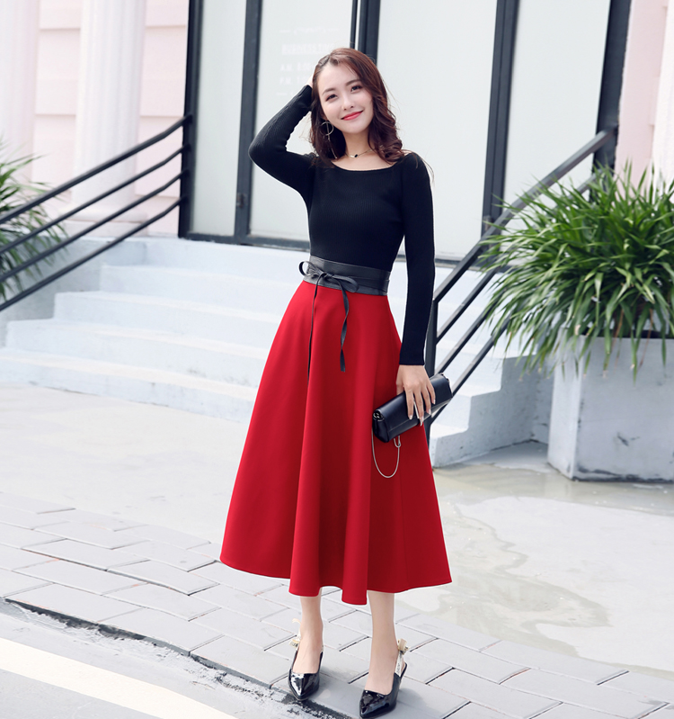 18 mùa thu và mùa đông mới kiểu Hồng Kông váy xòe lớn kiểu dáng sang trọng màu đỏ váy dài váy nữ cao eo một váy chân váy dài xẻ tà