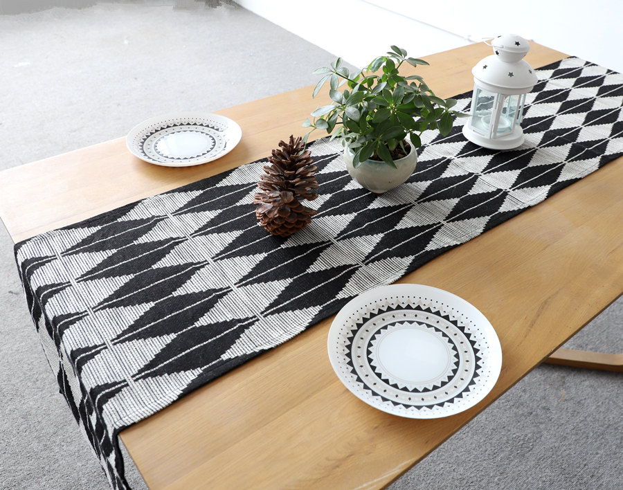 Phong cách Bắc Âu khăn trải bàn màu đen và trắng lưới màu đỏ INS gió đen tartan bàn vải hình chữ nhật phòng khách bàn cà phê vải khăn trải bàn