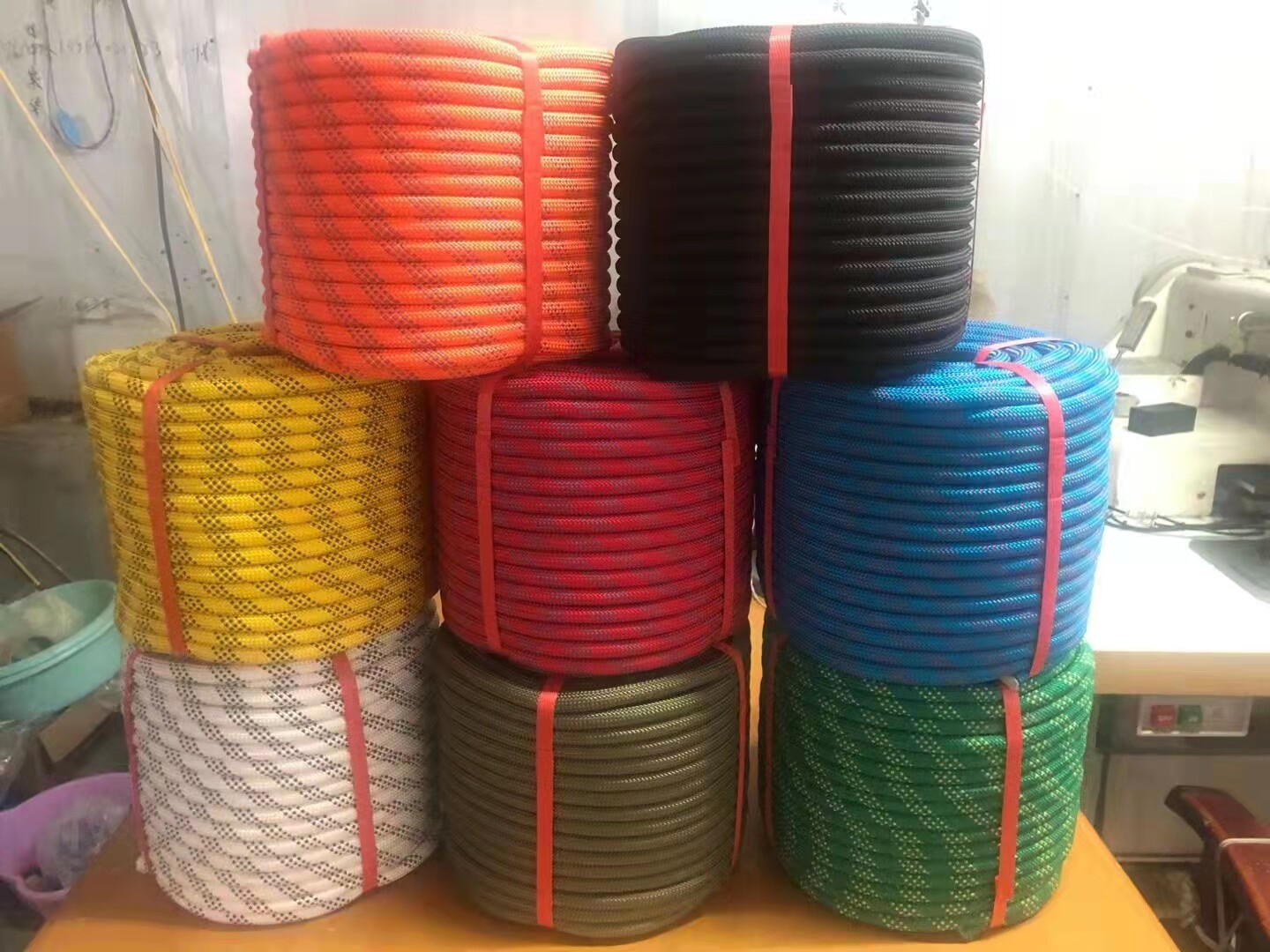 Safety rope main and auxiliary rope Outdoor climbing rope Escape climbing rope Static rope Electric traction rope binding protection