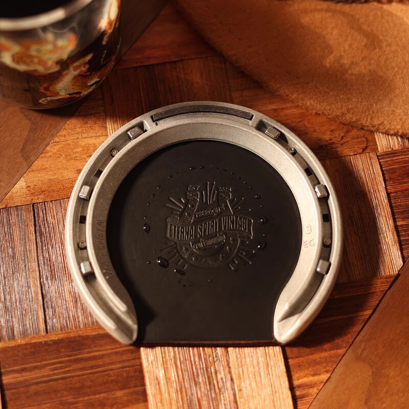 American Hallwin Tea Core Cowhide Aluminum Alloy Horseshoe Cultural and Creative Retro Niche Creative Gift Coffee Tea Coaster American Hallwin Tea Core Cowhide Aluminum Alloy Horseshoe Cultural and Creative Retro Niche Creative Gift Coffee Tea Coaster