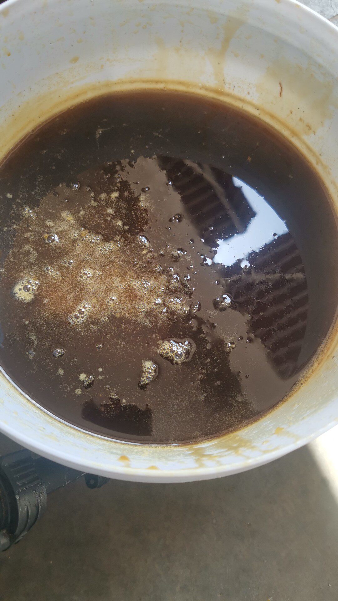 Yunnan Lancang River of Chinese medicine pollen black medicine 2 kg 200 yuan 3 kg 300 4 kg 4005 kg 500