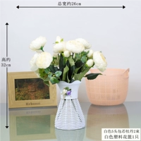 2 белых пионов + белая цветочная корзина