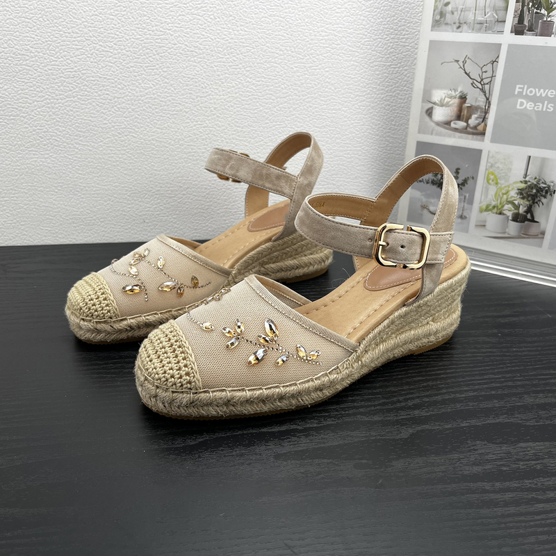 2026 Spring New Retro Straw Weave Wedge Fisherman Shoes with Rhinestone Thick Soles for Women, Same Style as in Shopping Malls